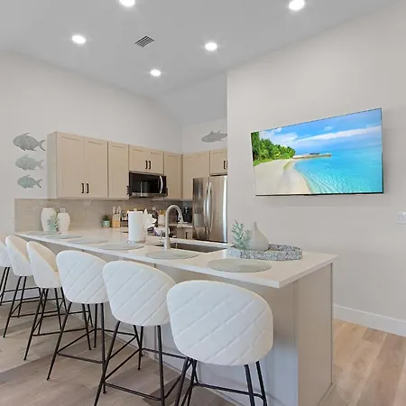 Welcome To Coconut Dreams Fantastic Vacation Rental - 2633 Estero Blvd Unit A Home
